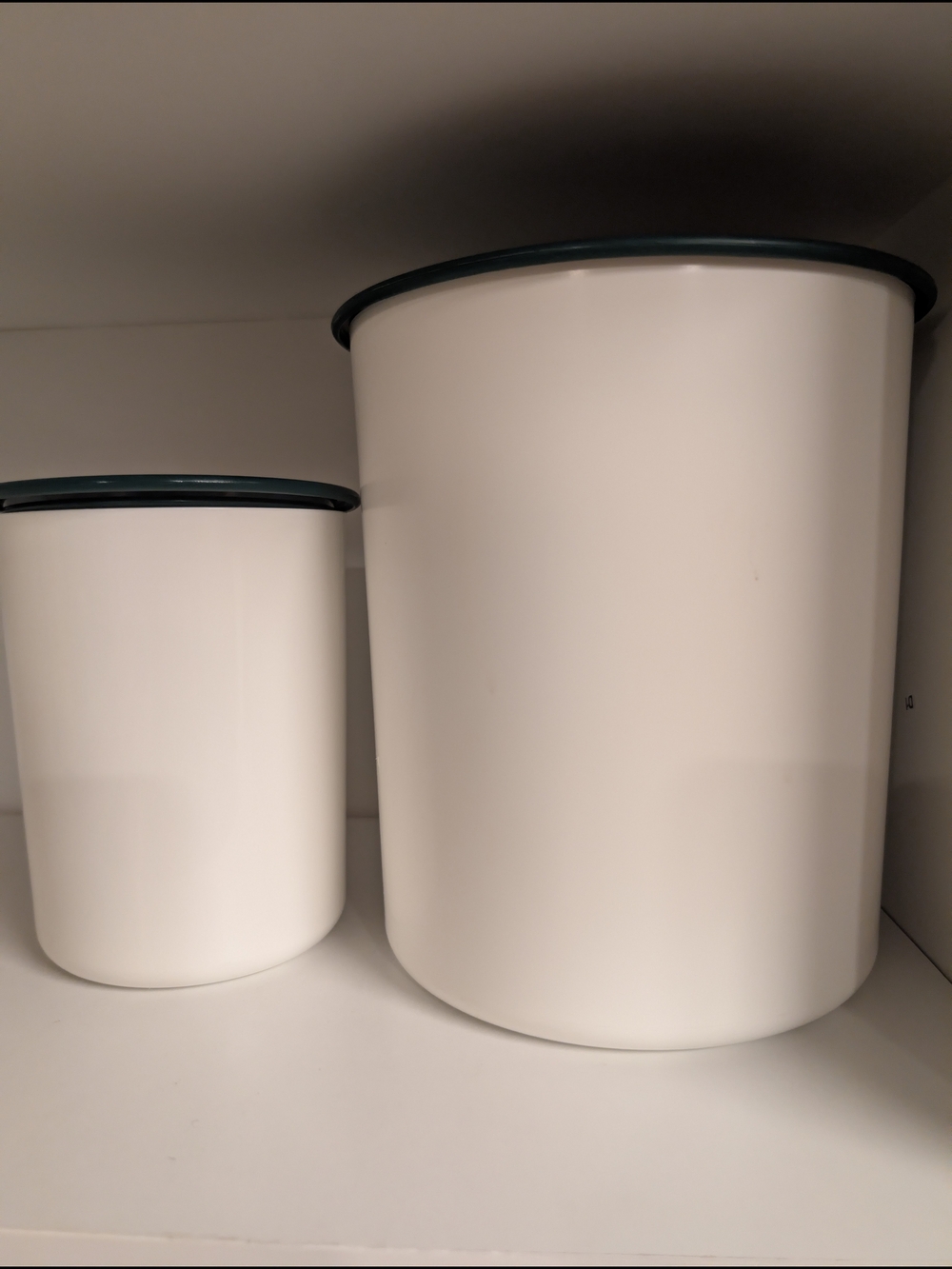 Tupperware White And Green Canister Set Vintage